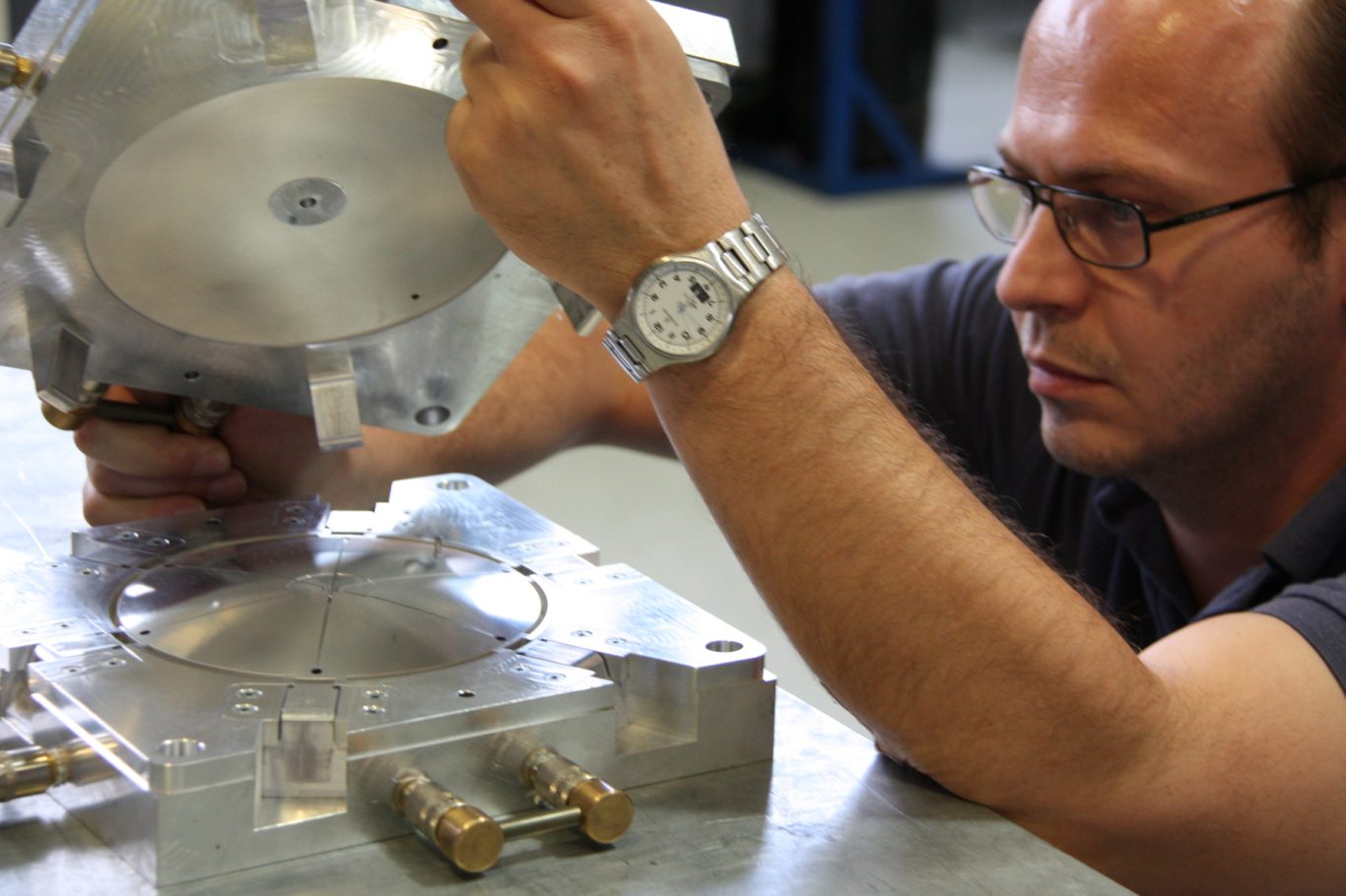 Qualitätskontrolle vor der Erstbemusterung